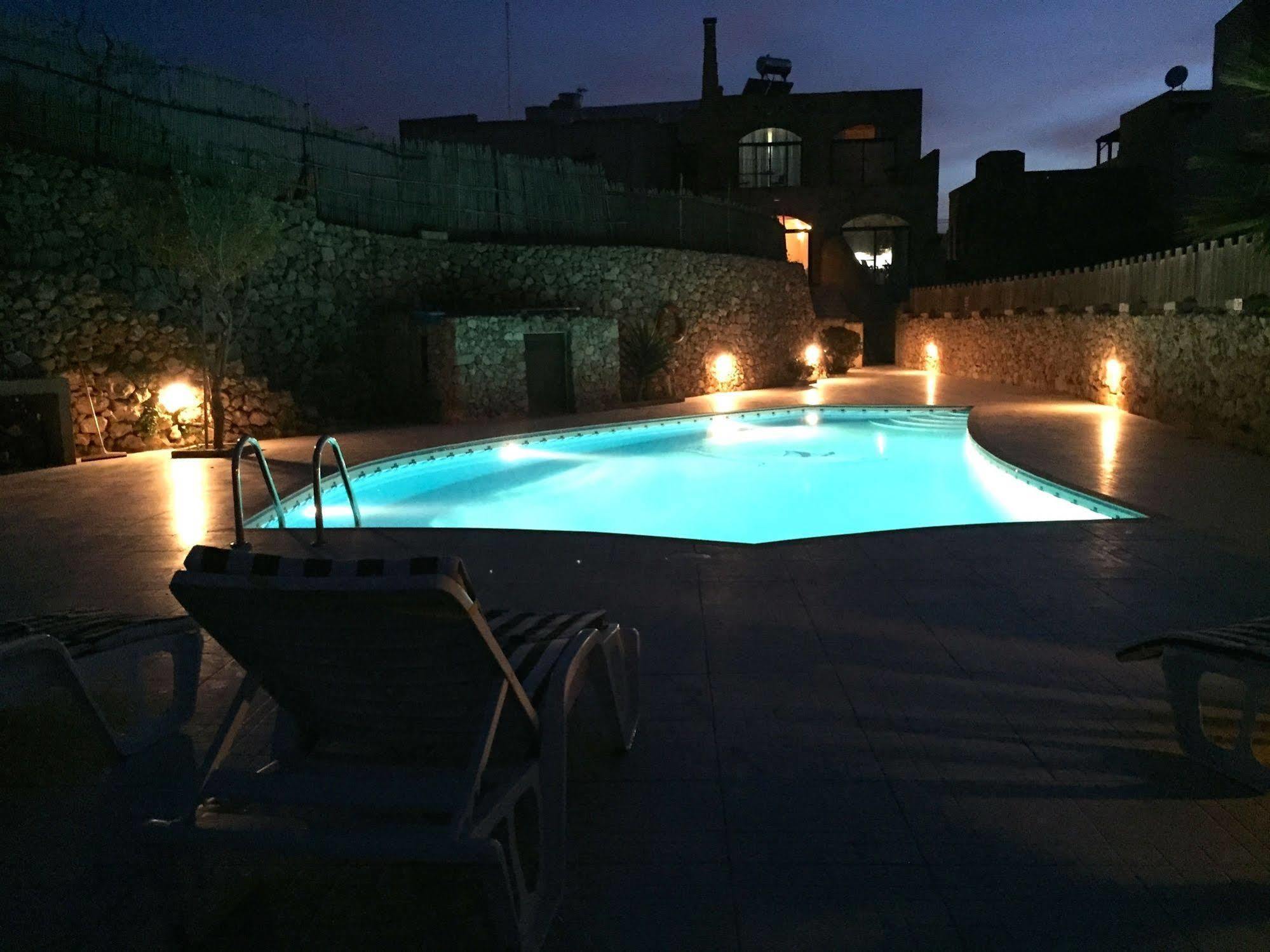 Ellie Boo Bed & Breakfast Victoria Dış mekan fotoğraf